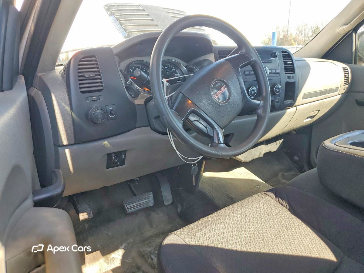 GMC Sierra 2013