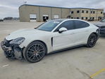Porsche Panamera 2021