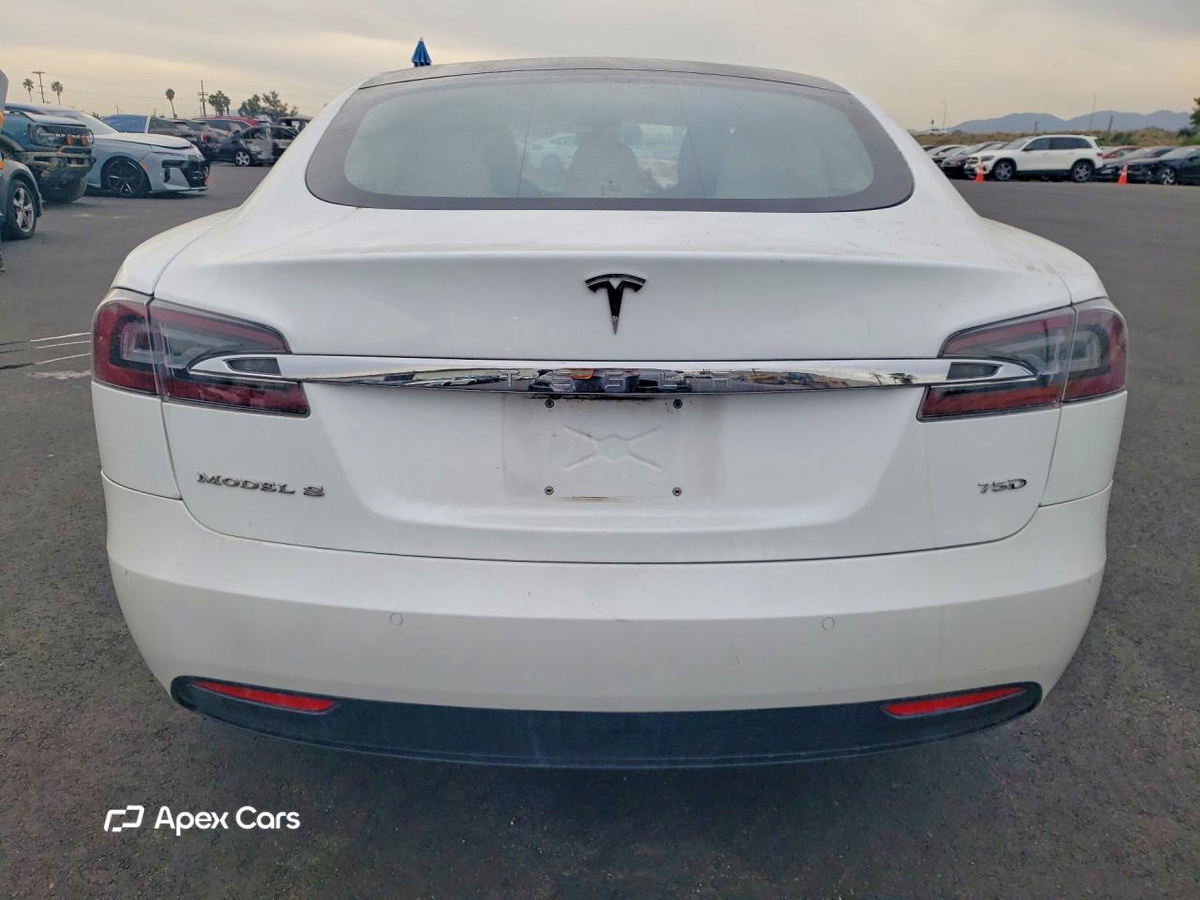 Tesla Model S 2018