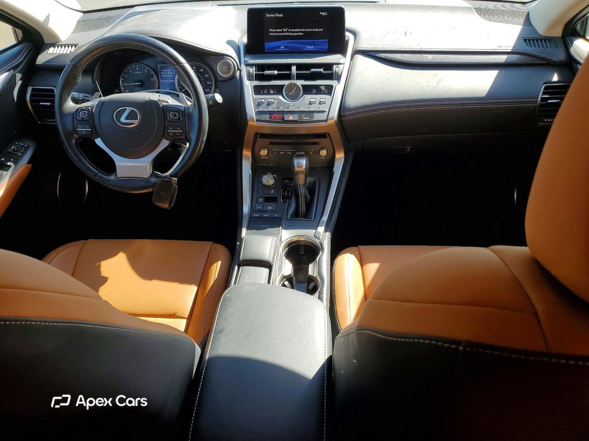 Lexus NX 2021