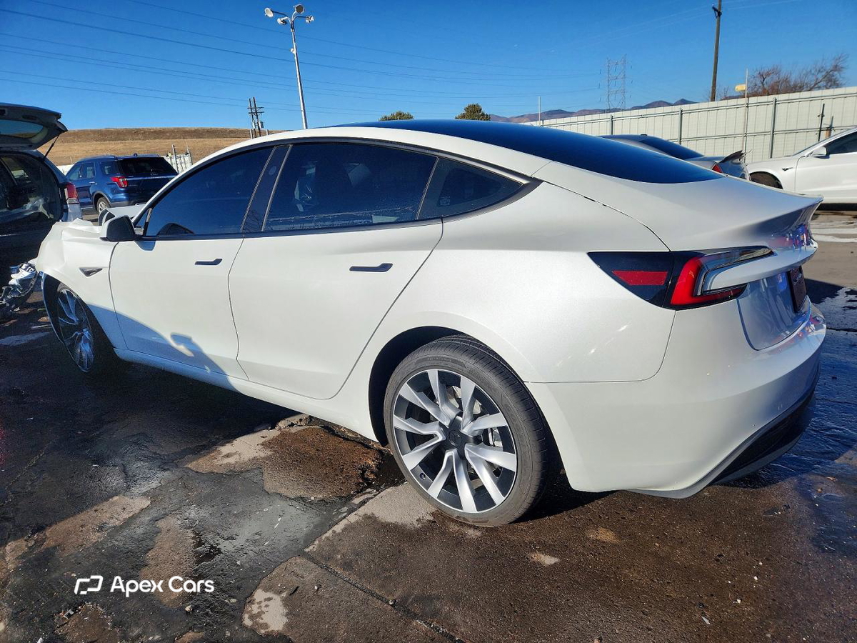Tesla Model 3 2025