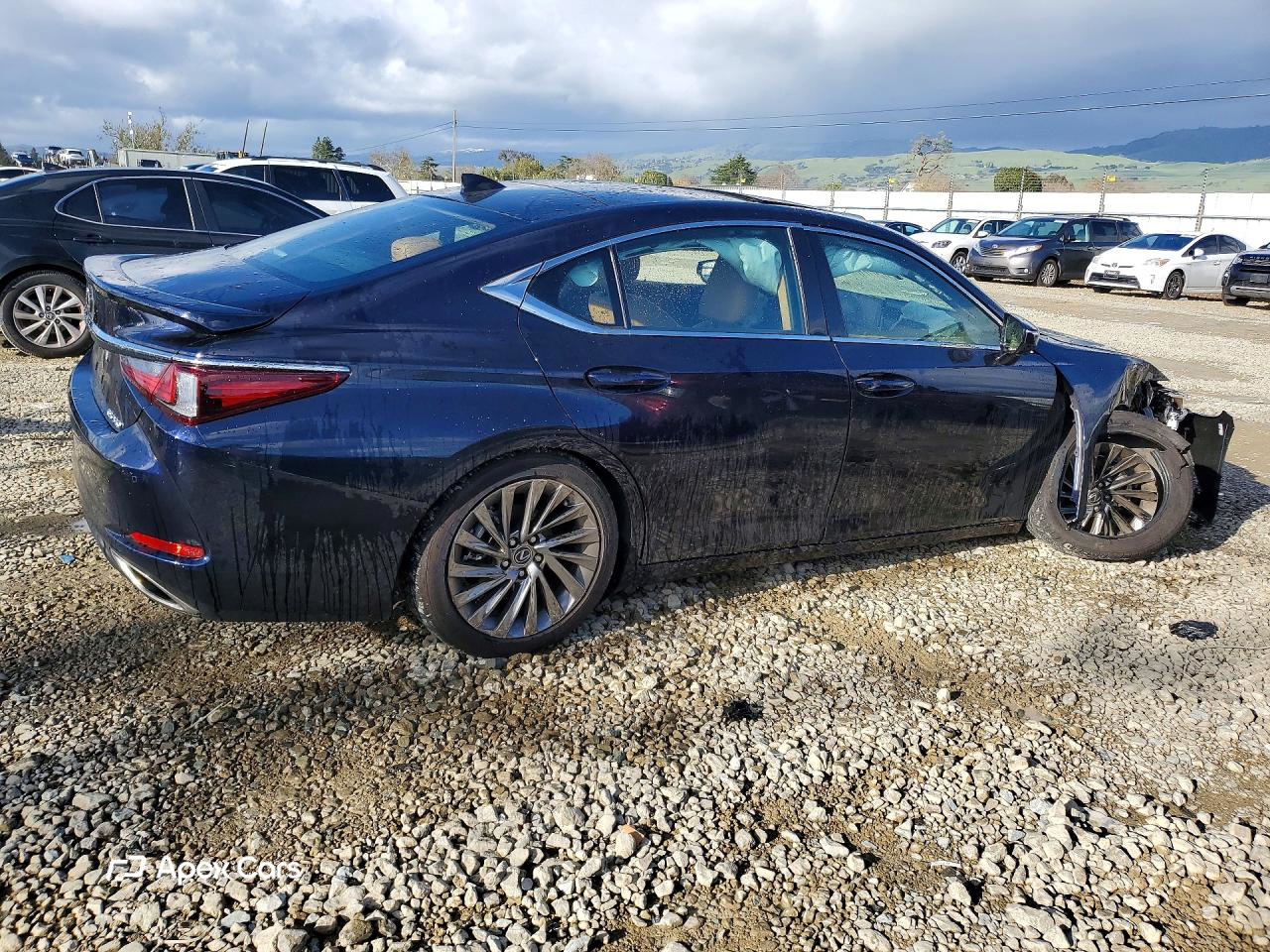 Lexus ES 2025