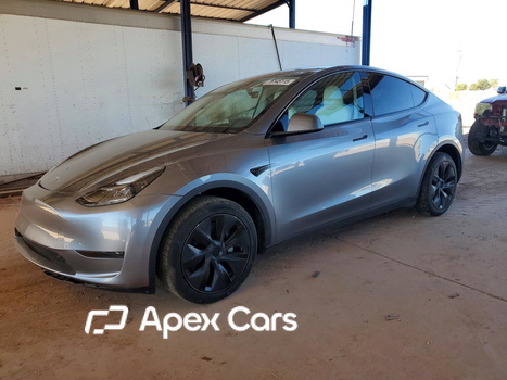 Tesla Model Y 2025 - Zdjęcie 1 z 14