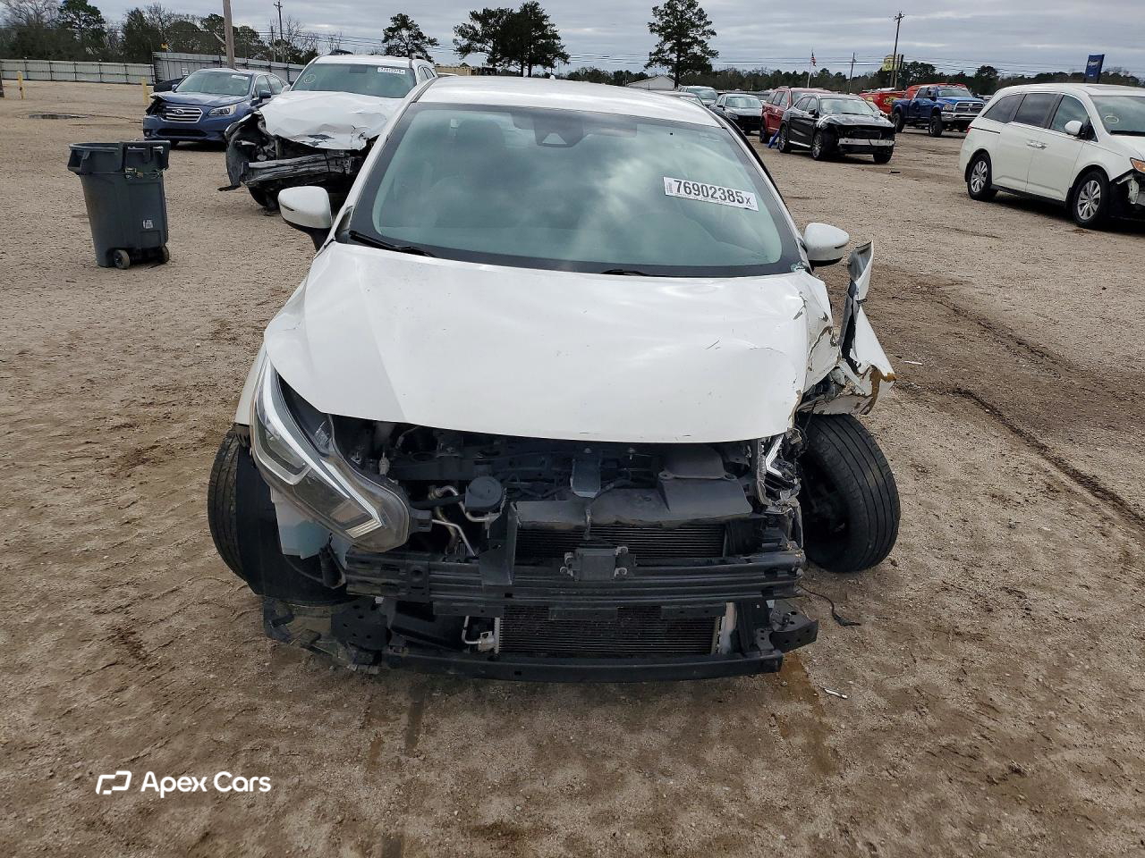 Nissan Versa 2020