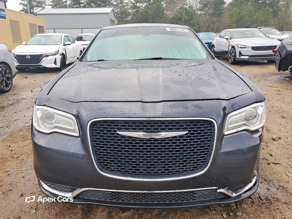 Chrysler 300 2016
