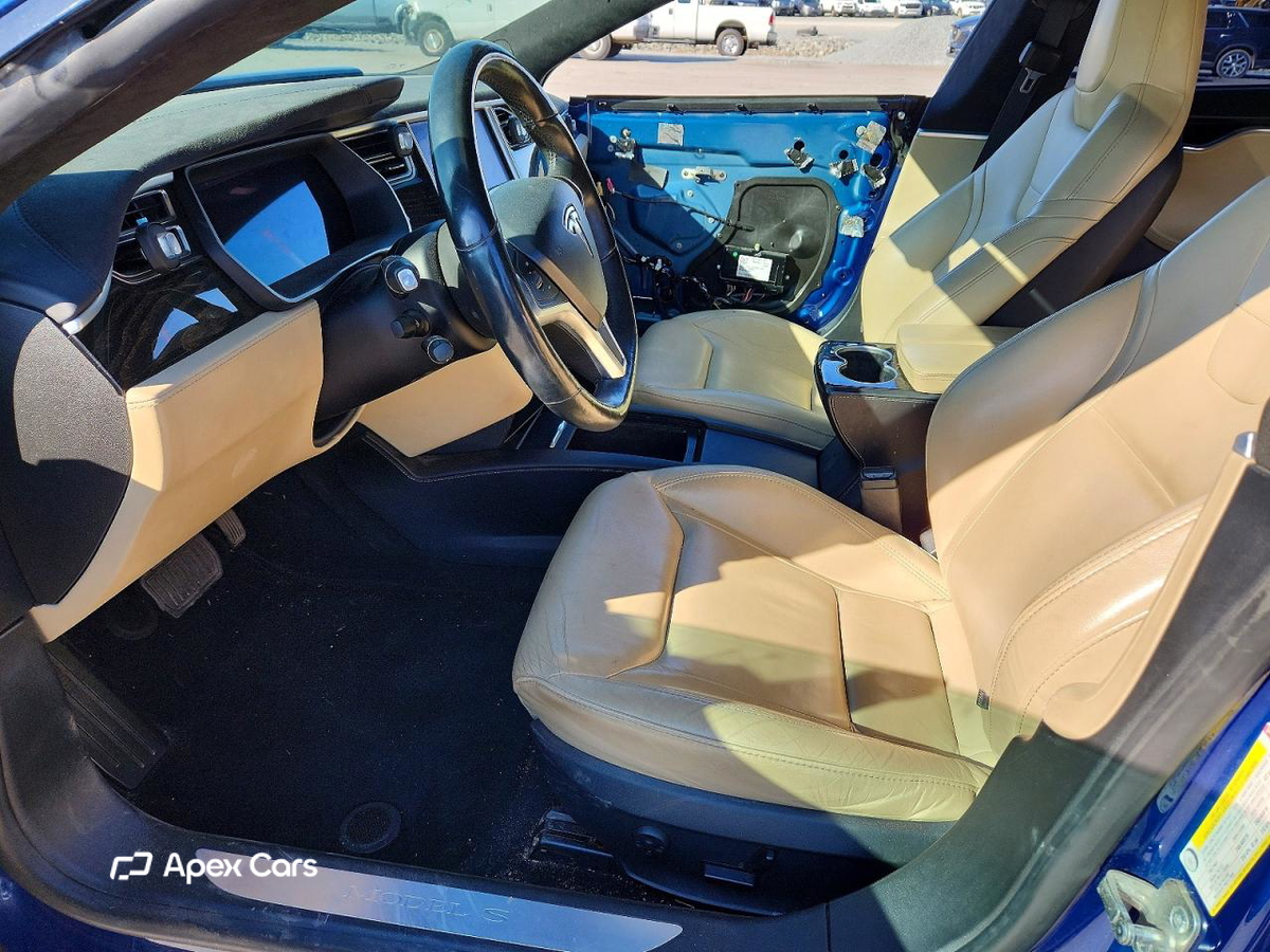 Tesla Model S 2016
