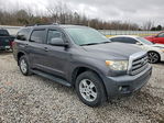 Toyota Sequoia 2013