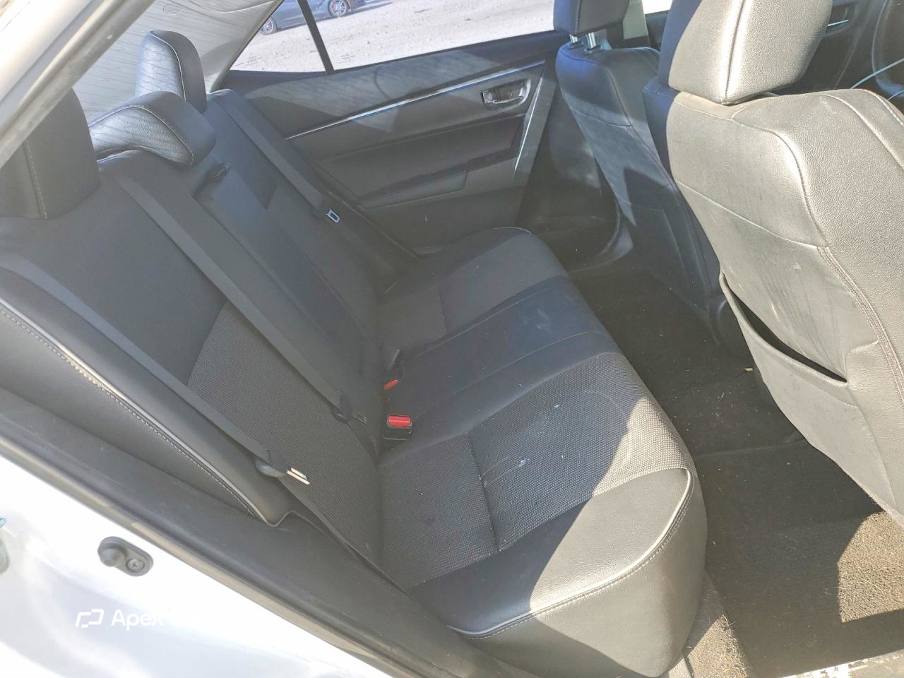 Toyota Corolla 2015