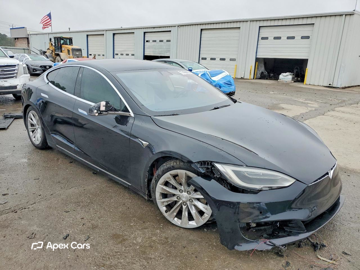 Tesla Model S 2018