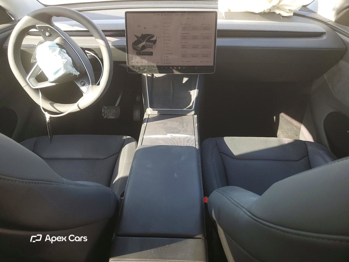 Tesla Model Y 2026