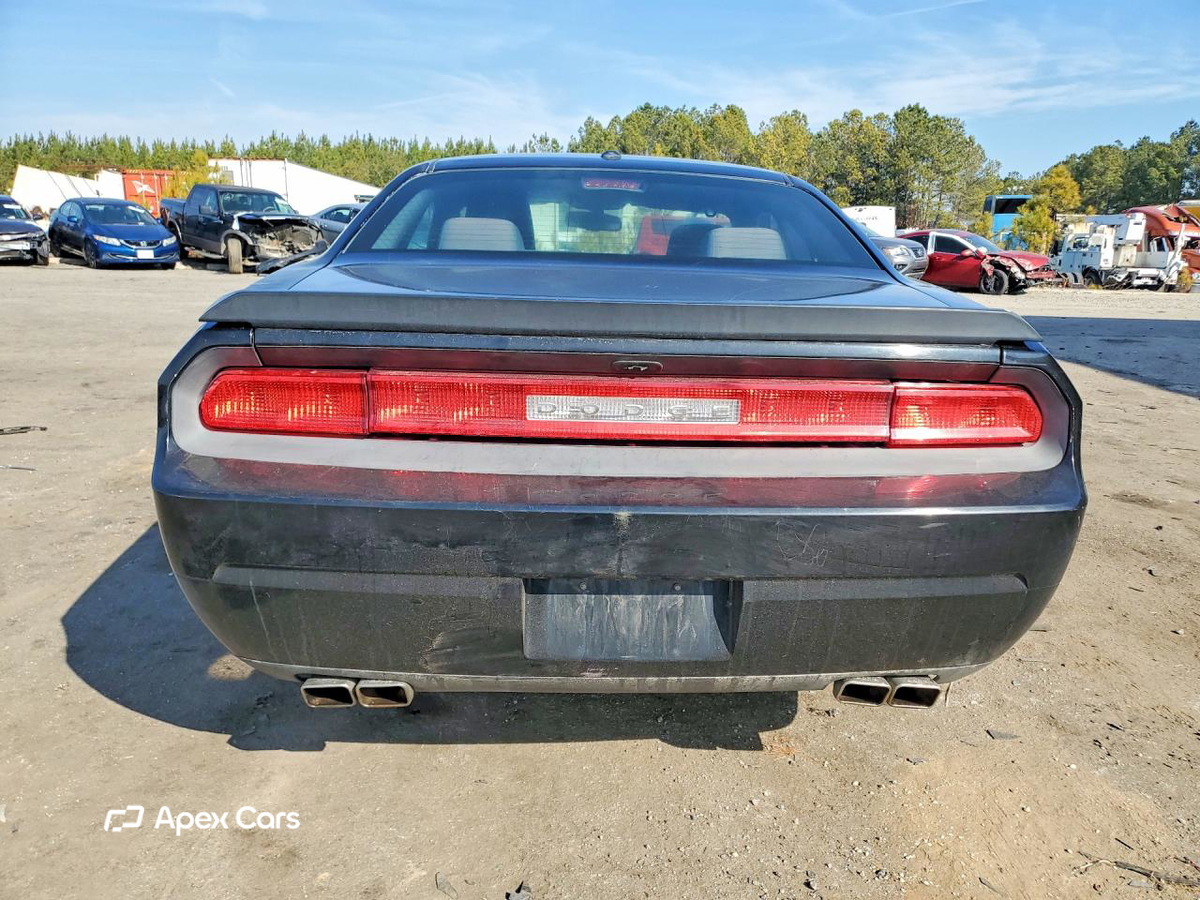 Dodge Challenger 2013