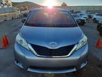 Toyota Sienna 2015