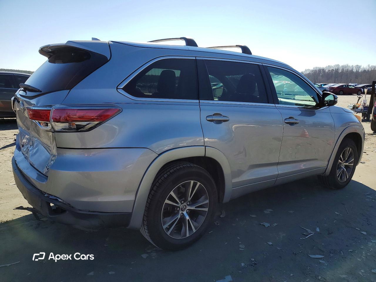 Toyota Highlander 2016