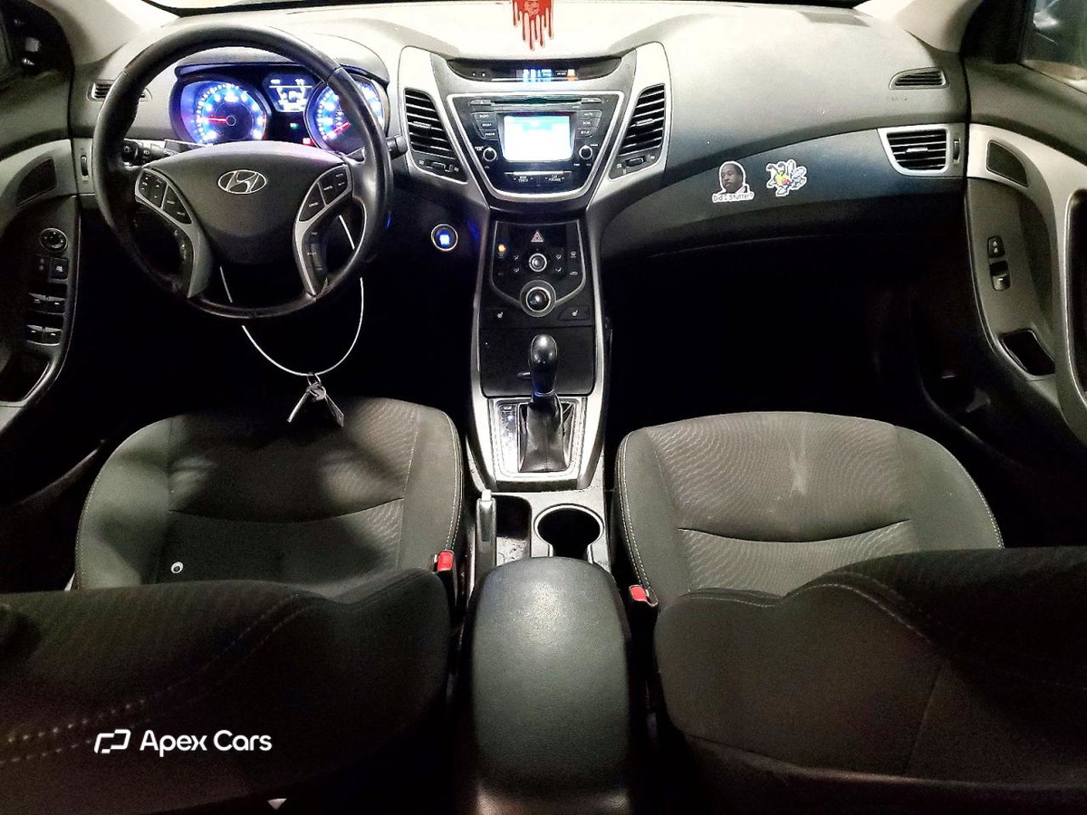 Hyundai Elantra 2016