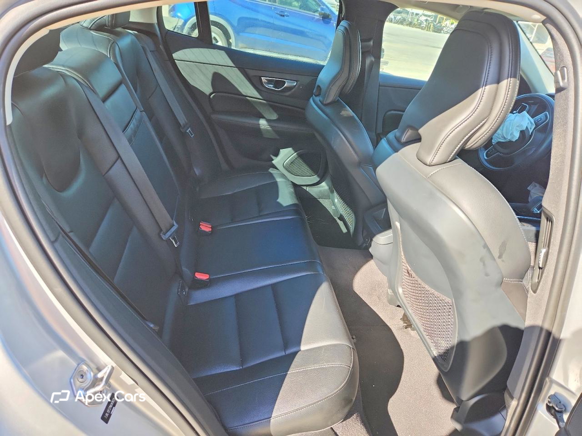 Volvo S60 2022