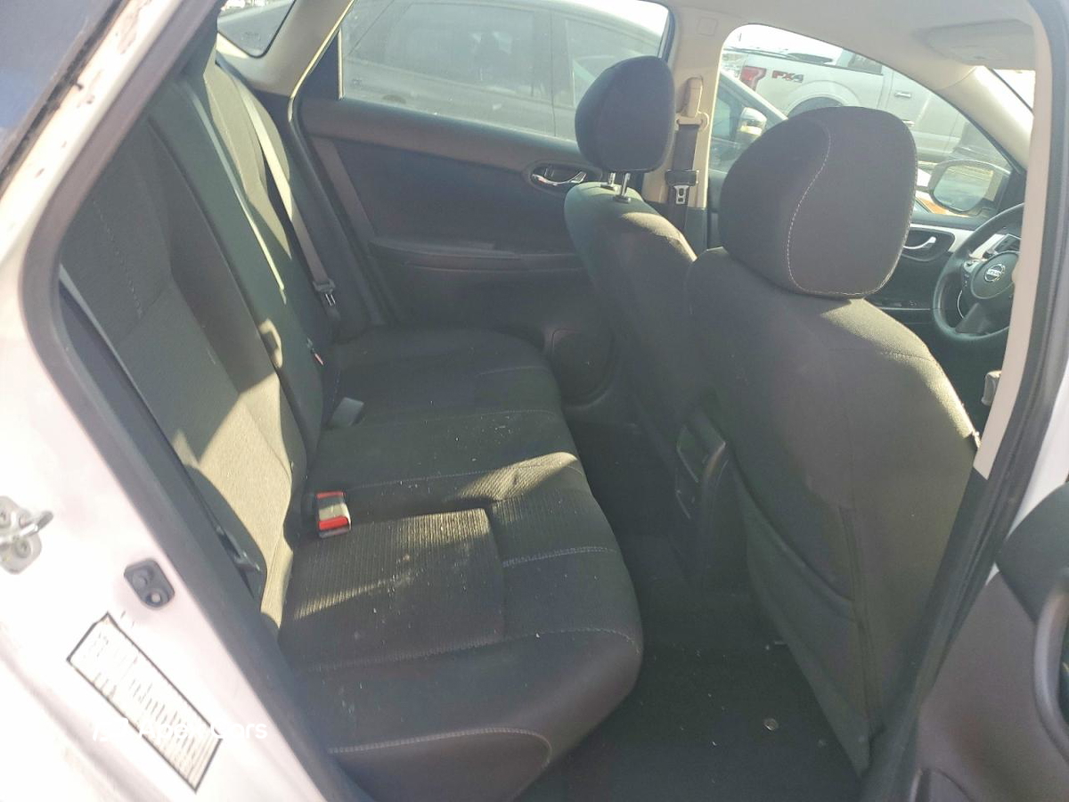 Nissan Sentra 2018