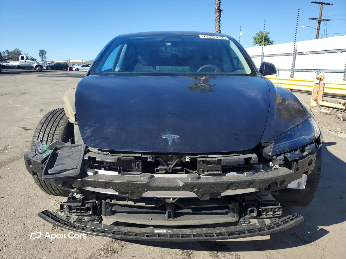 Tesla Model 3 2024