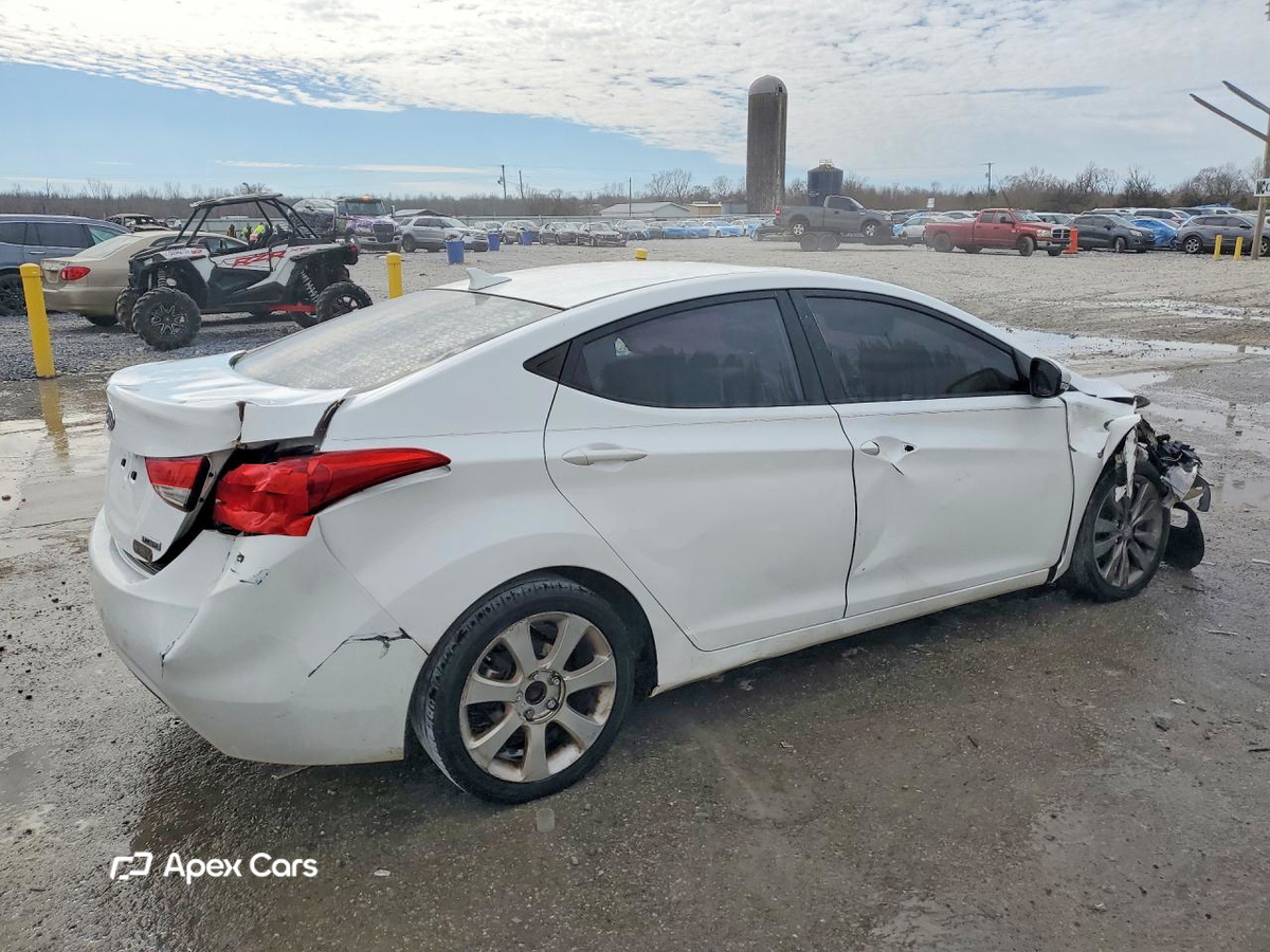 Hyundai Elantra 2013
