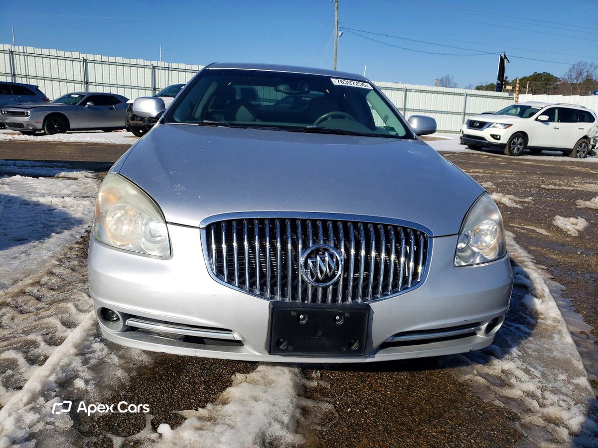 Buick Lucerne 2010