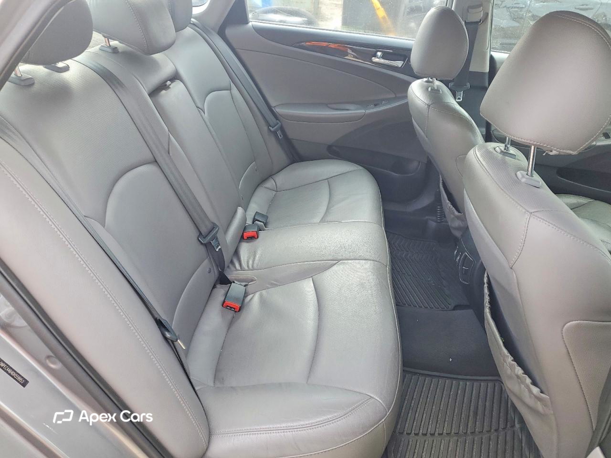 Hyundai Sonata 2013