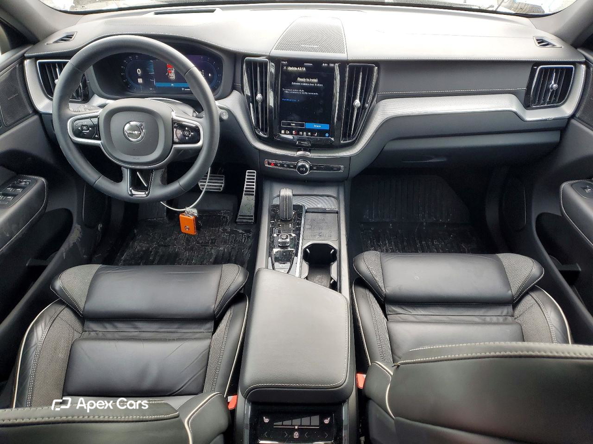 Volvo XC60 2022