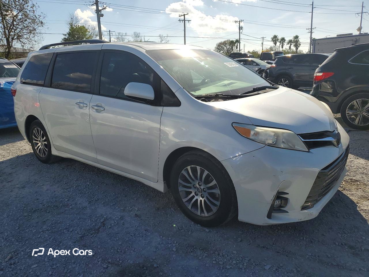 Toyota Sienna 2018