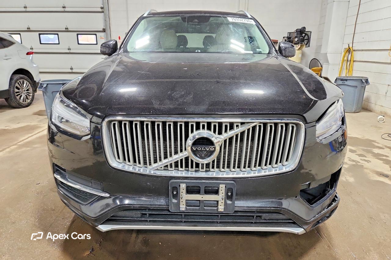 Volvo XC90 2019