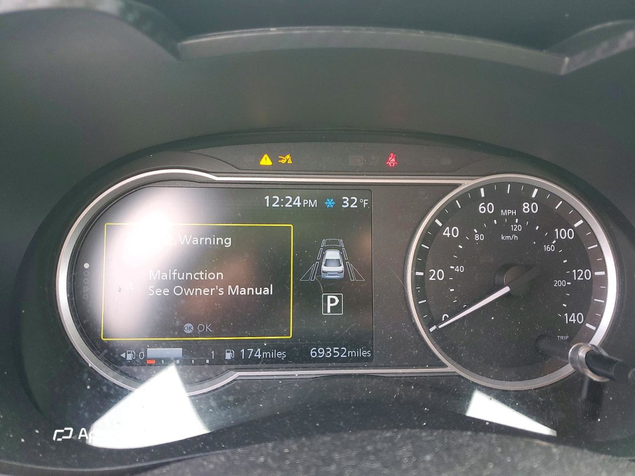 Nissan Versa 2021