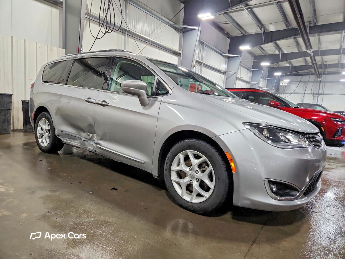 Chrysler Pacifica 2017