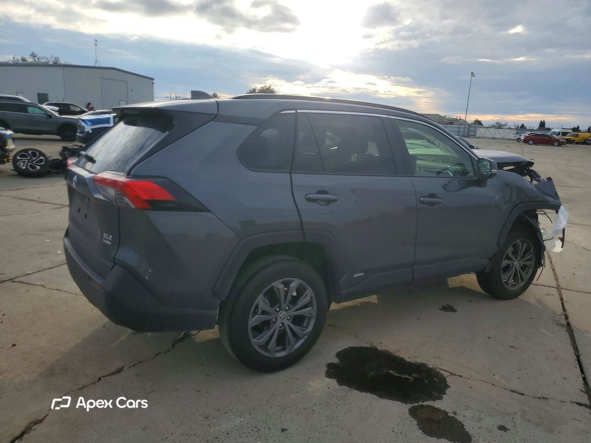 Toyota RAV 4 2025