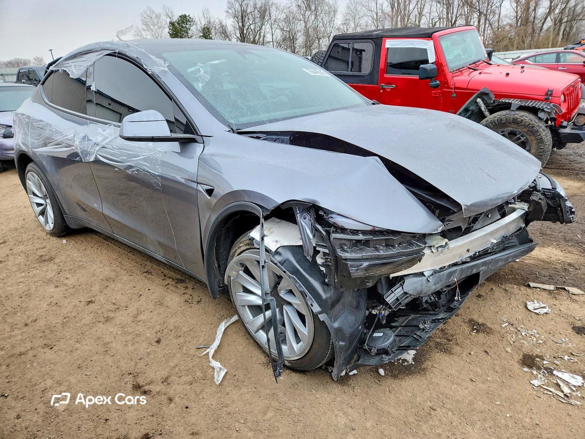 Tesla Model Y 2026