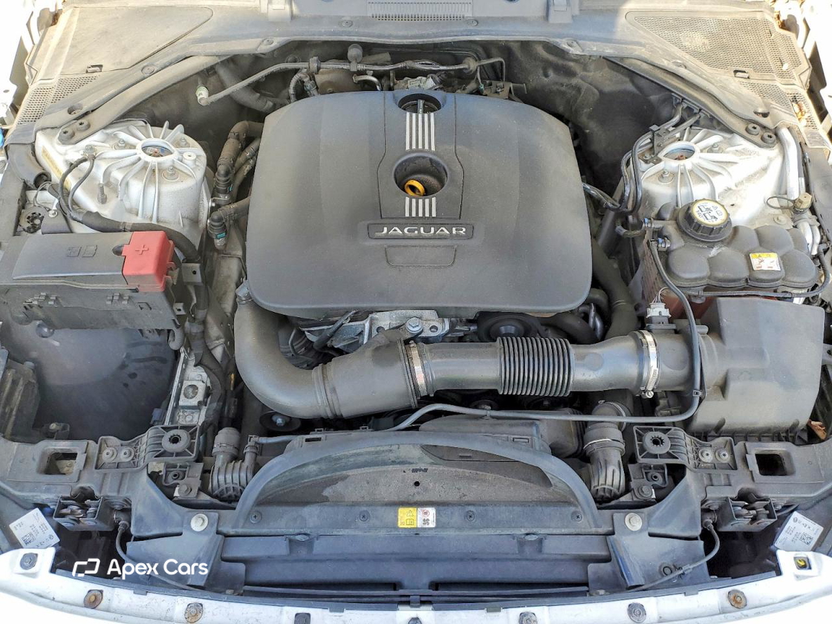 Jaguar XE 2017