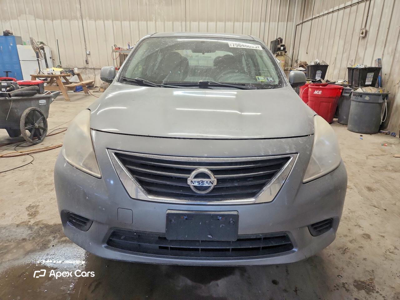 Nissan Versa 2014
