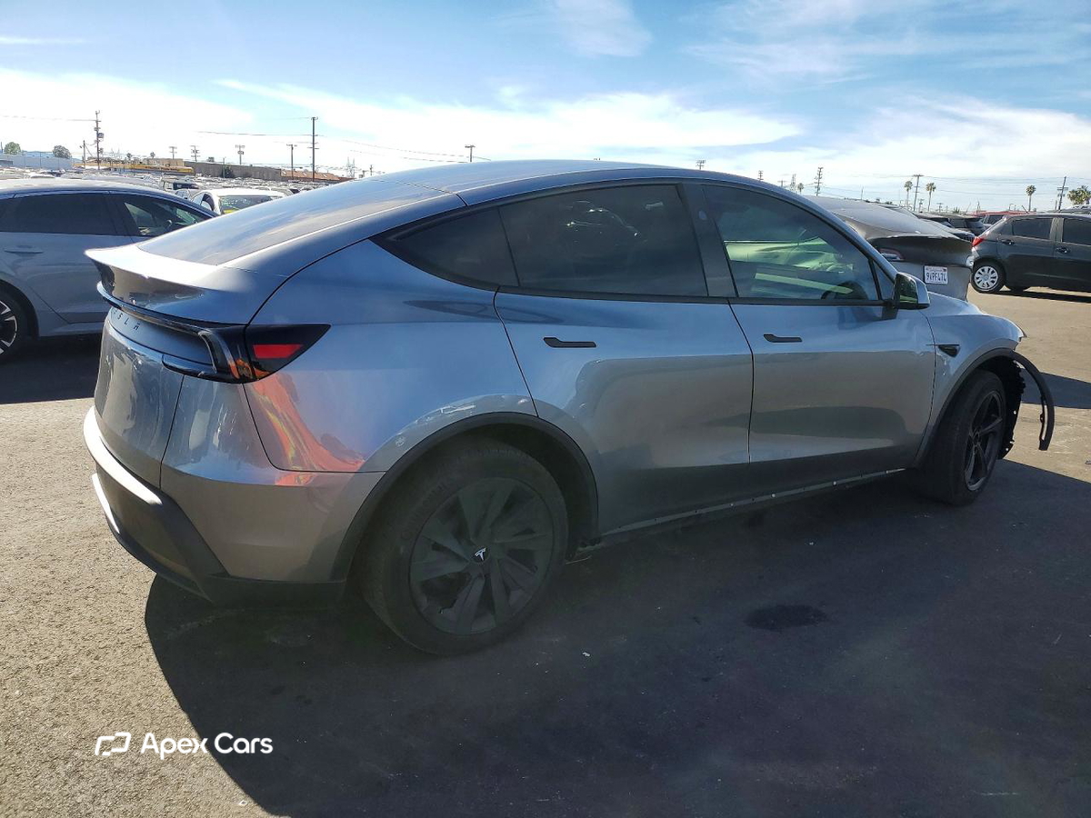 Tesla Model Y 2026