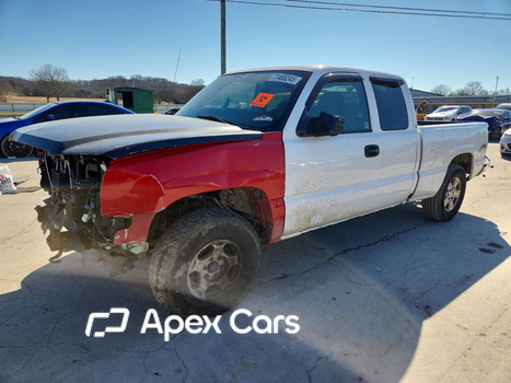 Chevrolet Silverado 2004 - Image 1 of 13