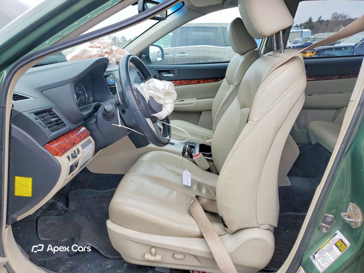 Subaru Outback 2011