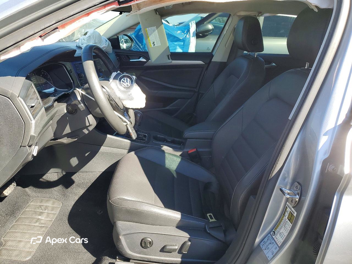 Volkswagen Jetta 2021