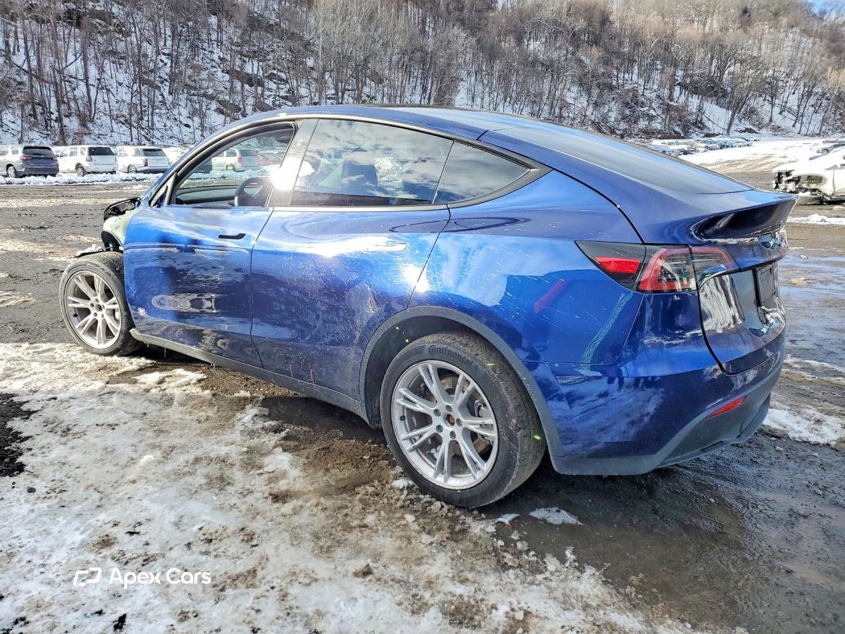 Tesla Model Y 2023