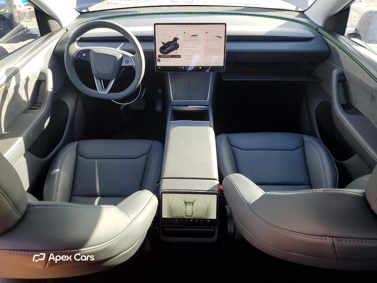 Tesla Model Y 2026