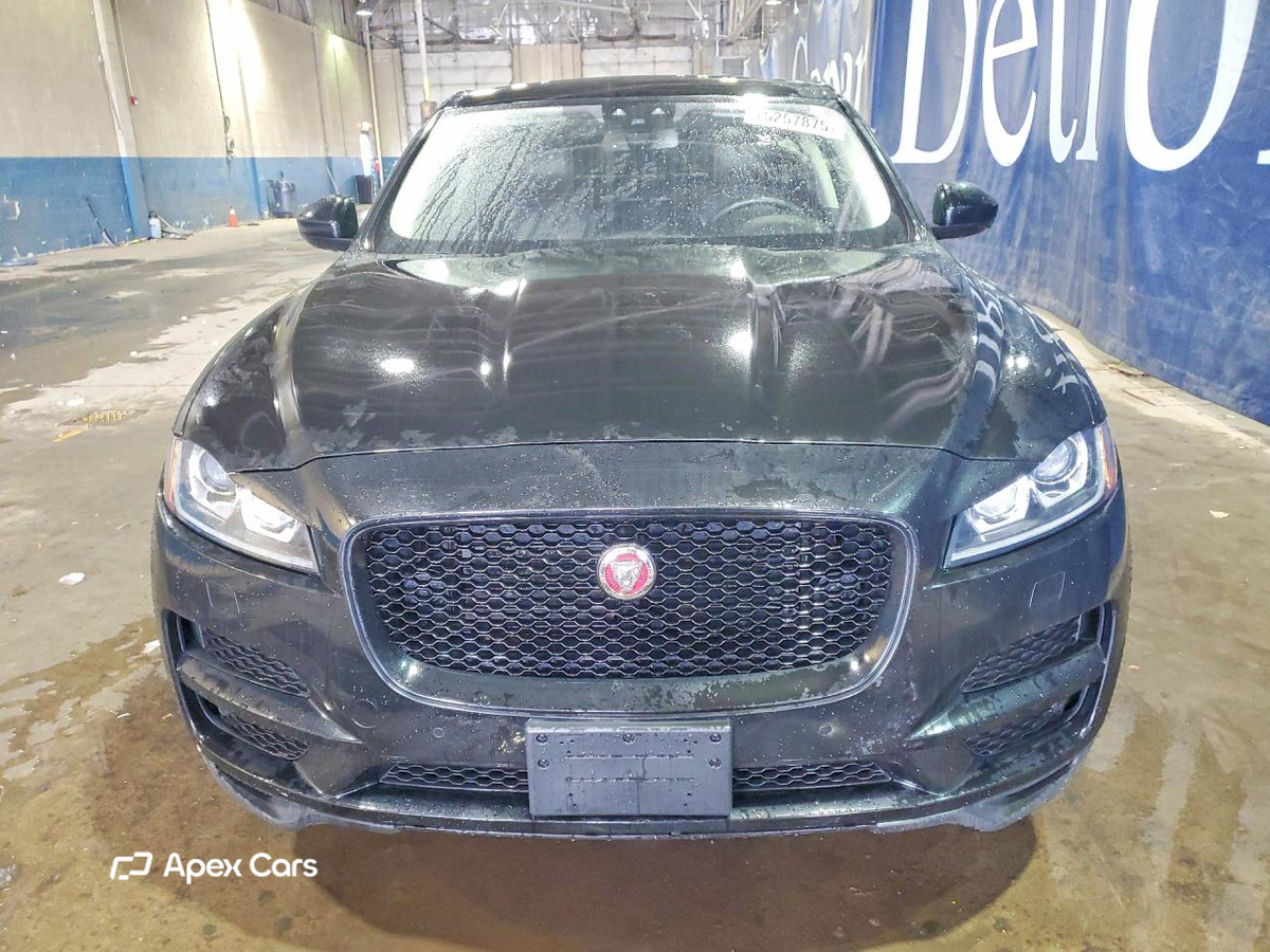 Jaguar F-Pace 2017