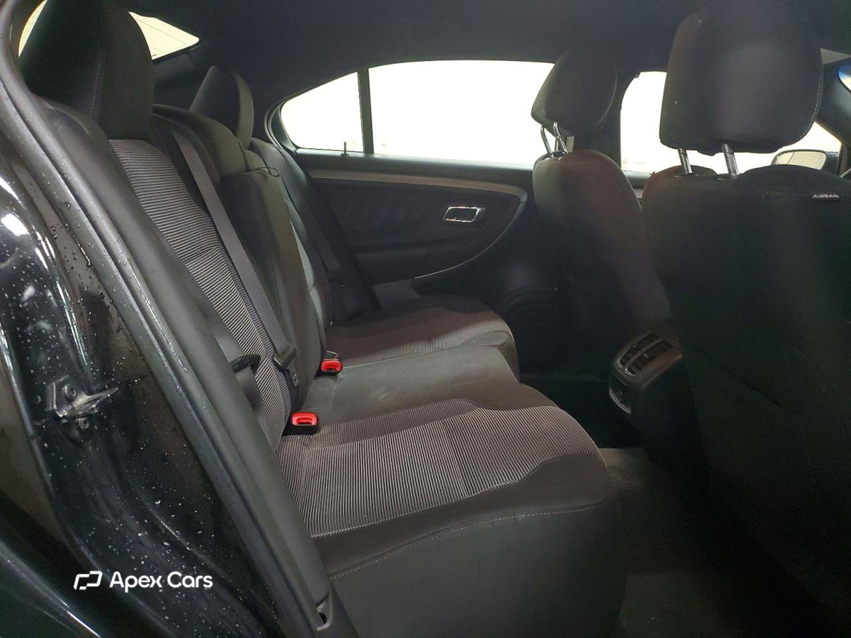 Ford Taurus 2015