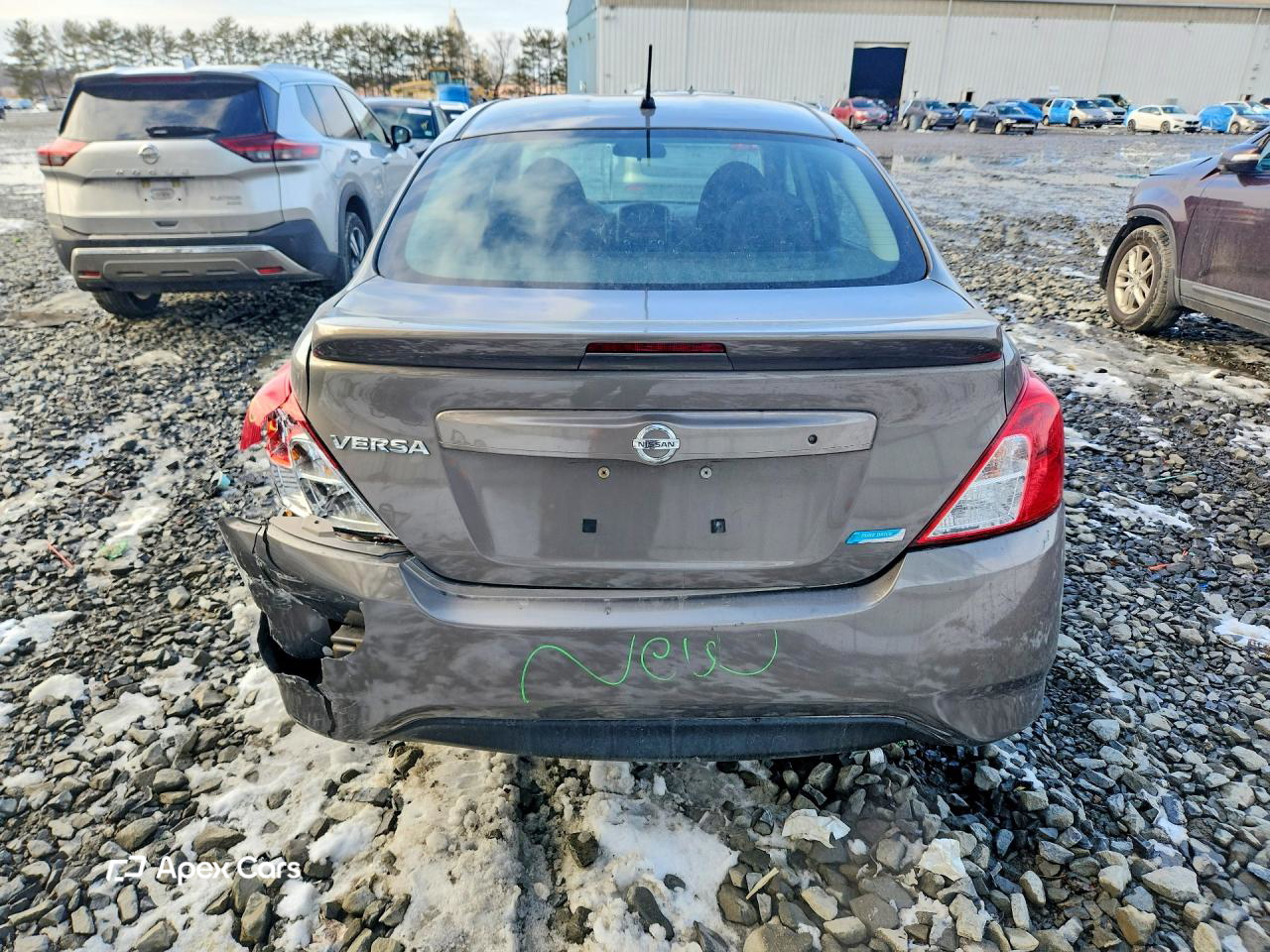 Nissan Versa 2016