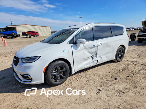 Chrysler Pacifica 2021 - Image 1 of 14