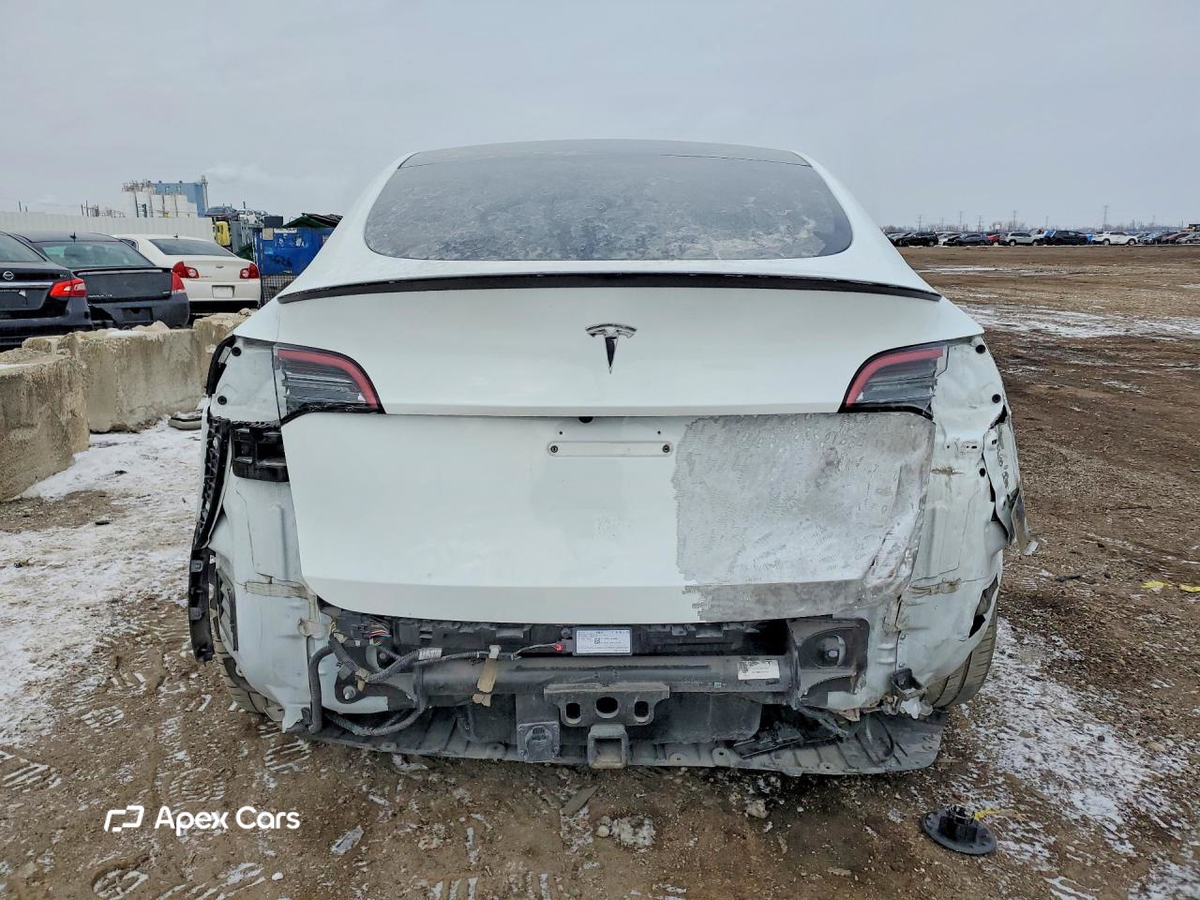 Tesla Model Y 2022