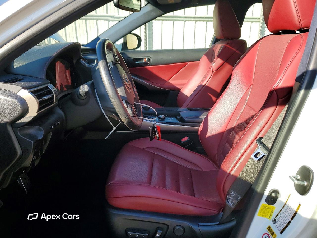 Lexus IS 2015