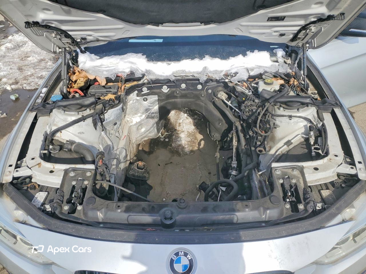 BMW Series 3 2016
