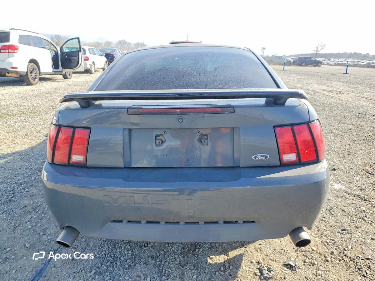Ford Mustang 2004