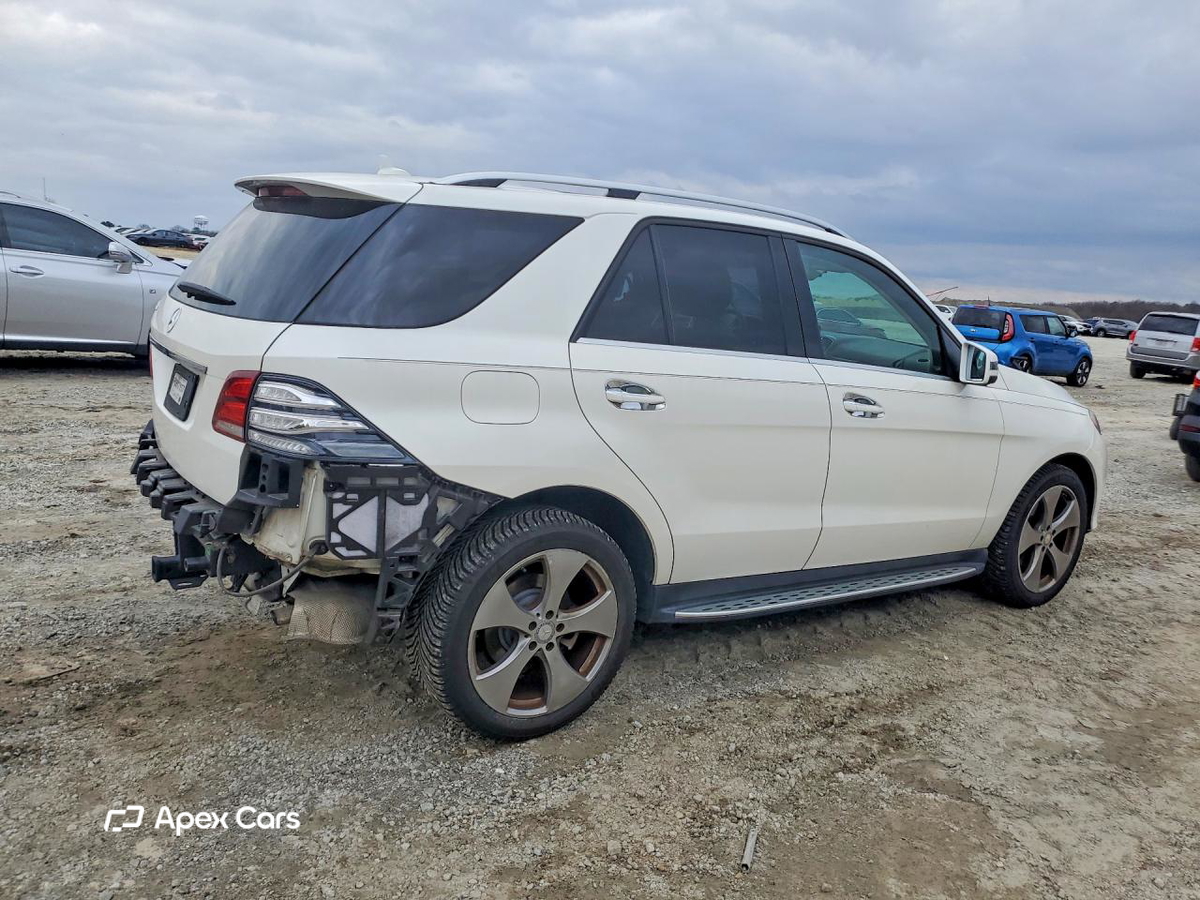 Mercedes-Benz GLE 2016