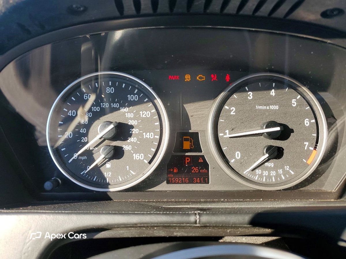 BMW X5 2011