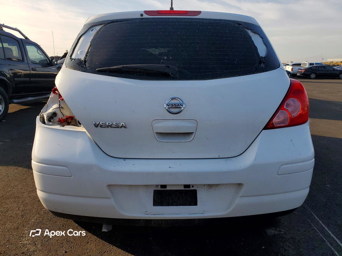 Nissan Versa 2012